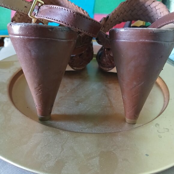 Brown strappy sandals - Picture 2 of 9